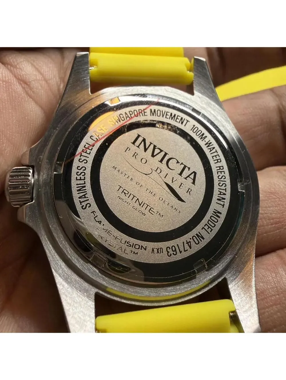 Invicta Pro Diver Shark Men's Watch - 43mm. Yellow (47163)